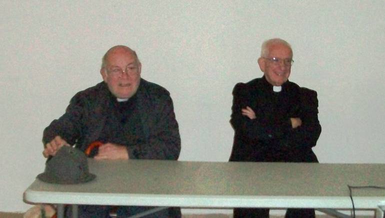 Don Paolo e don Ordesio a confronto: 50 anni di sacerdozio, 50 anni di vita a Livorno